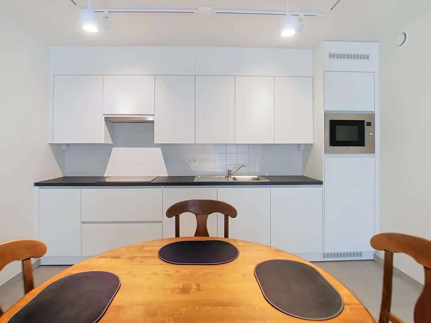 Prachtig appartement in Westrozebeke foto 4
