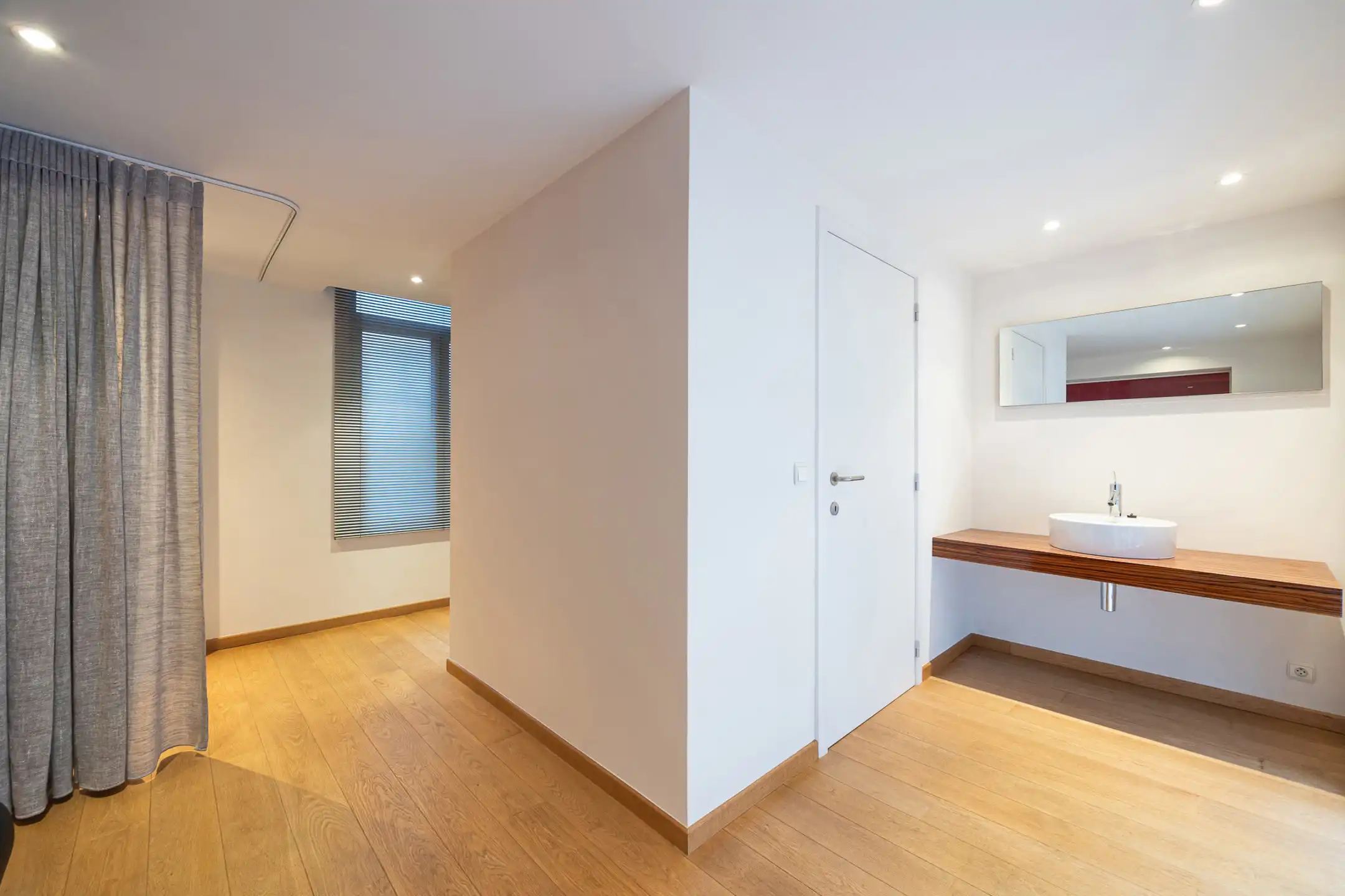 ANTWERPEN - Hoogwaardig gemeubeld appartement  foto 8