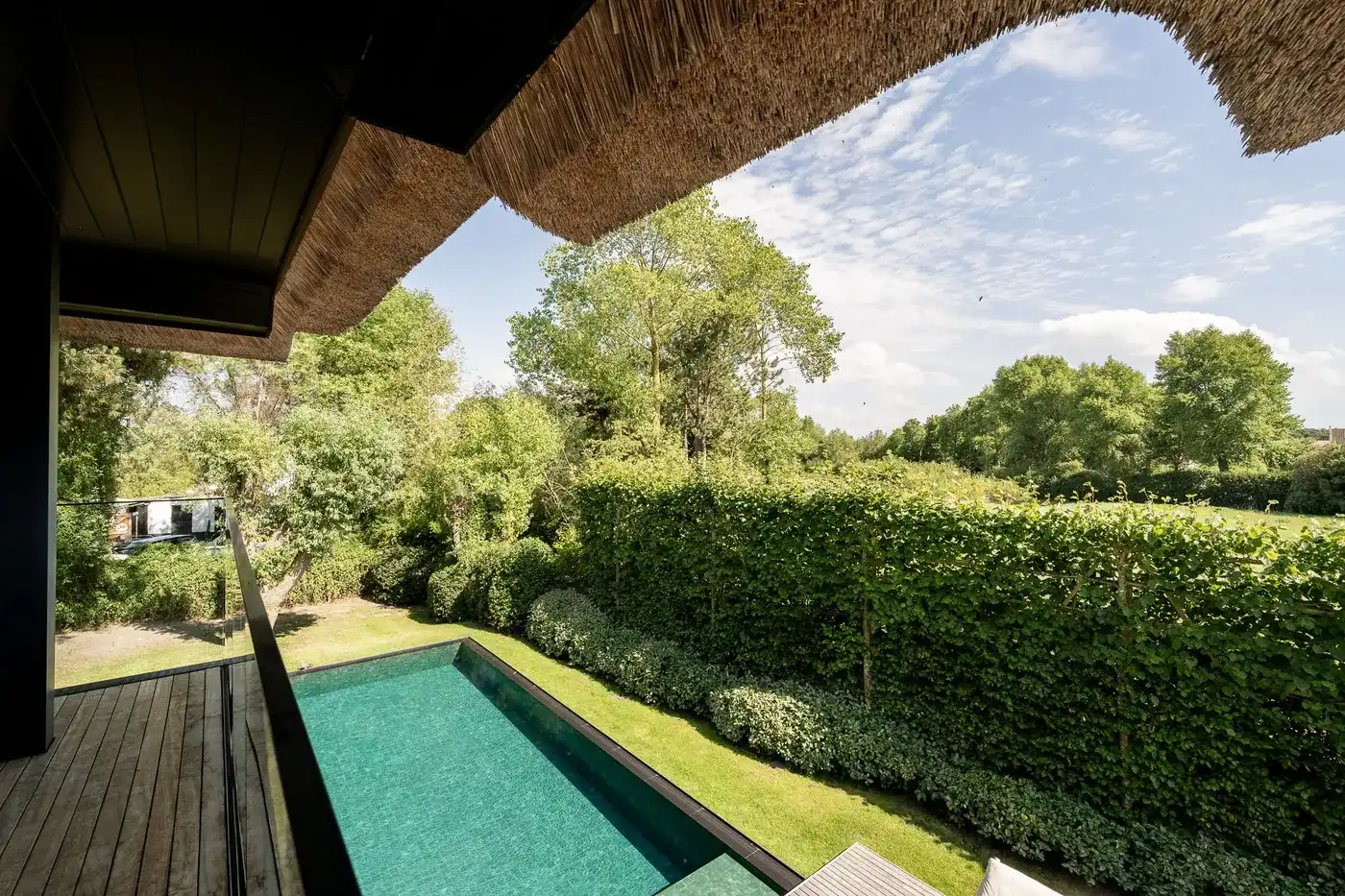 Recent gebouwde villa voorzien van een luxe afwerking, grenzend in alle privacy aan het Zwin nabij de Oosthoek  foto 23