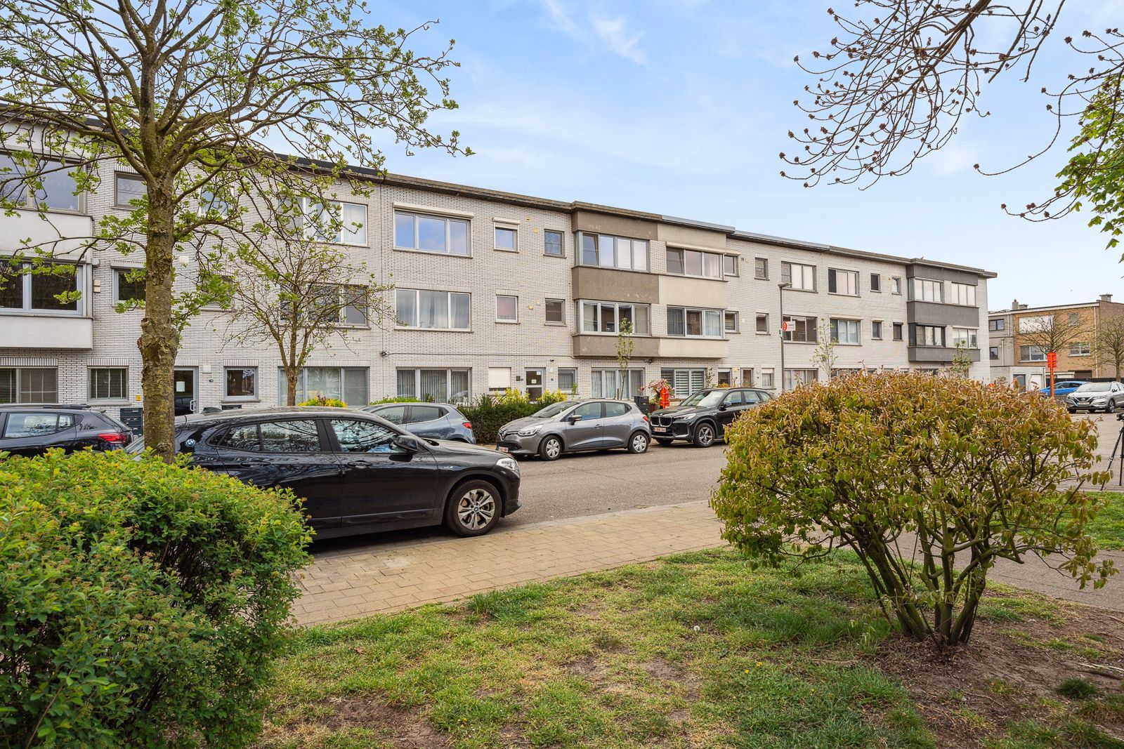 Totaal gerenoveerd appartement met 2 slaapkamers én garagebox met zicht op het groen! foto 13