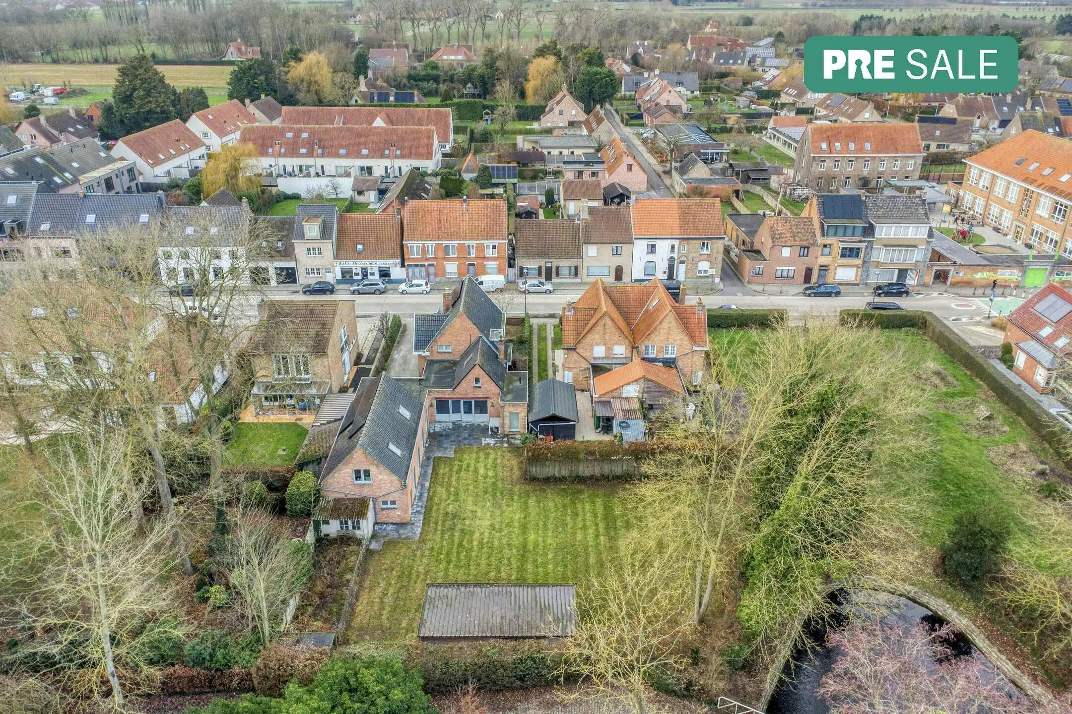 Polyvalent huis met tal van mogelijkheden te Moerkerke foto 2