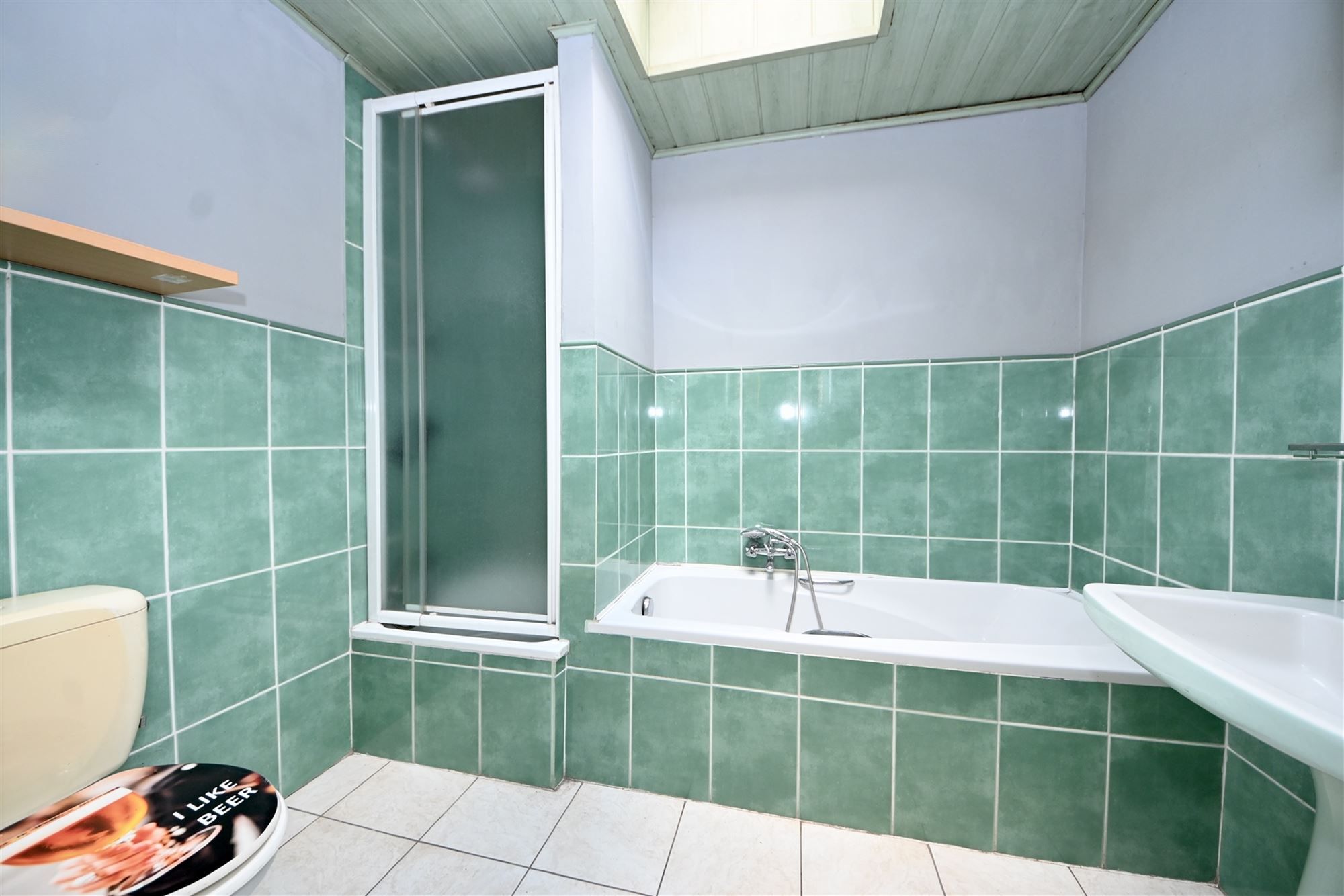 Te renoveren woning met 2 slaapkamers en tuin.  foto 9