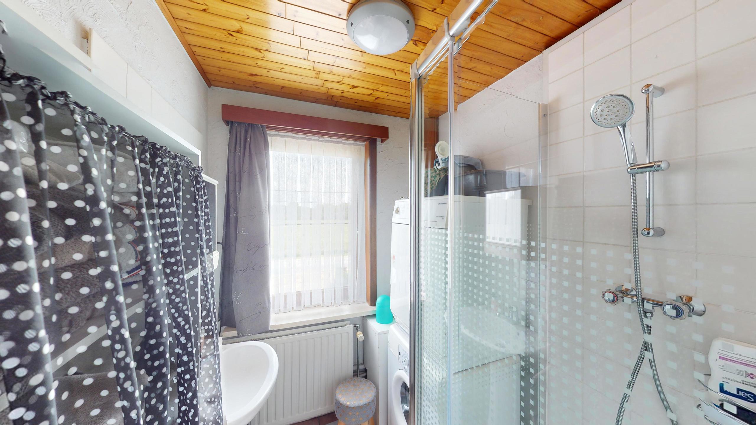 Opbrengst eigendom met 3 vergunde entiteiten! foto 12