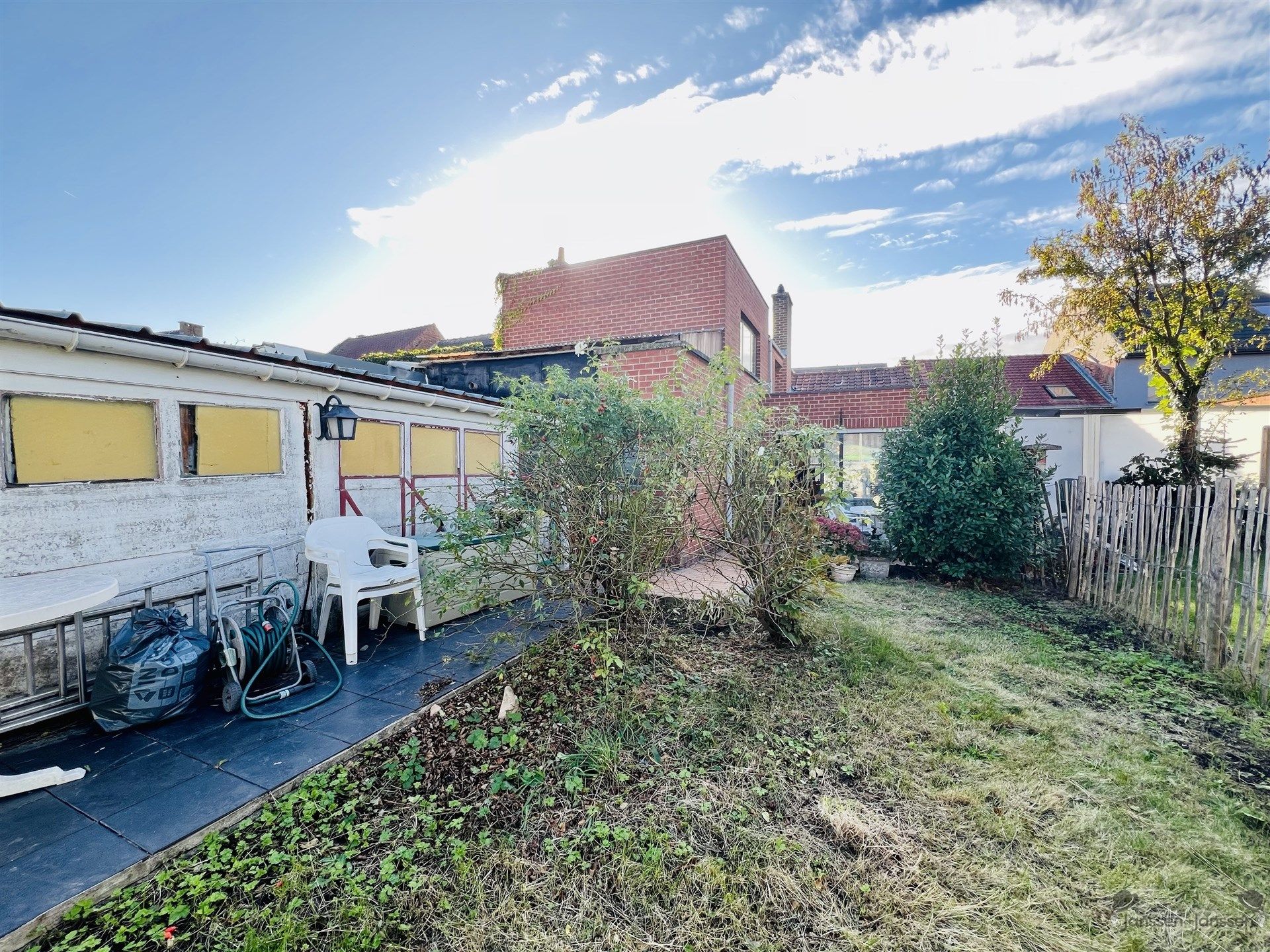 Te renoveren woning met 3 slaapkamers & tuin foto 7