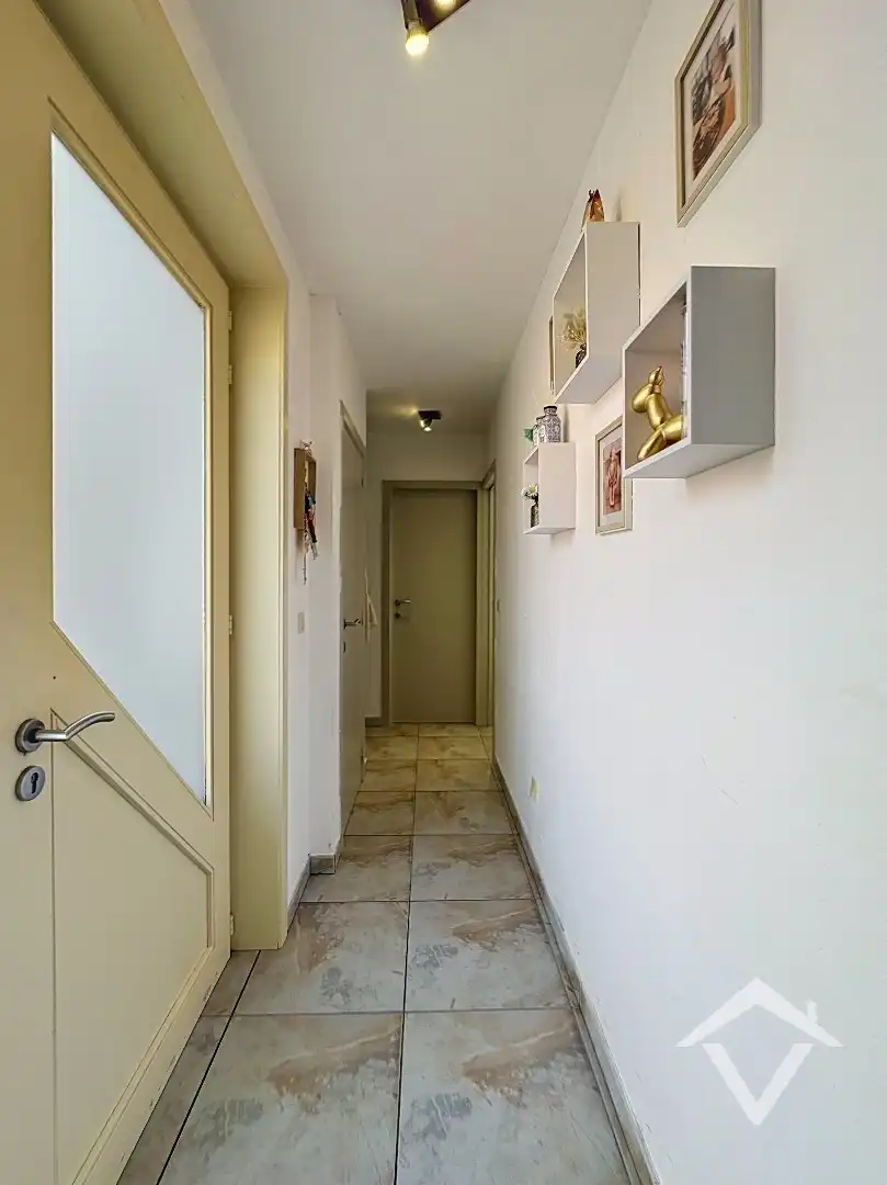 Ruim appartement met 2 slaapkamers en autostaanplaats te Koekelare foto 10