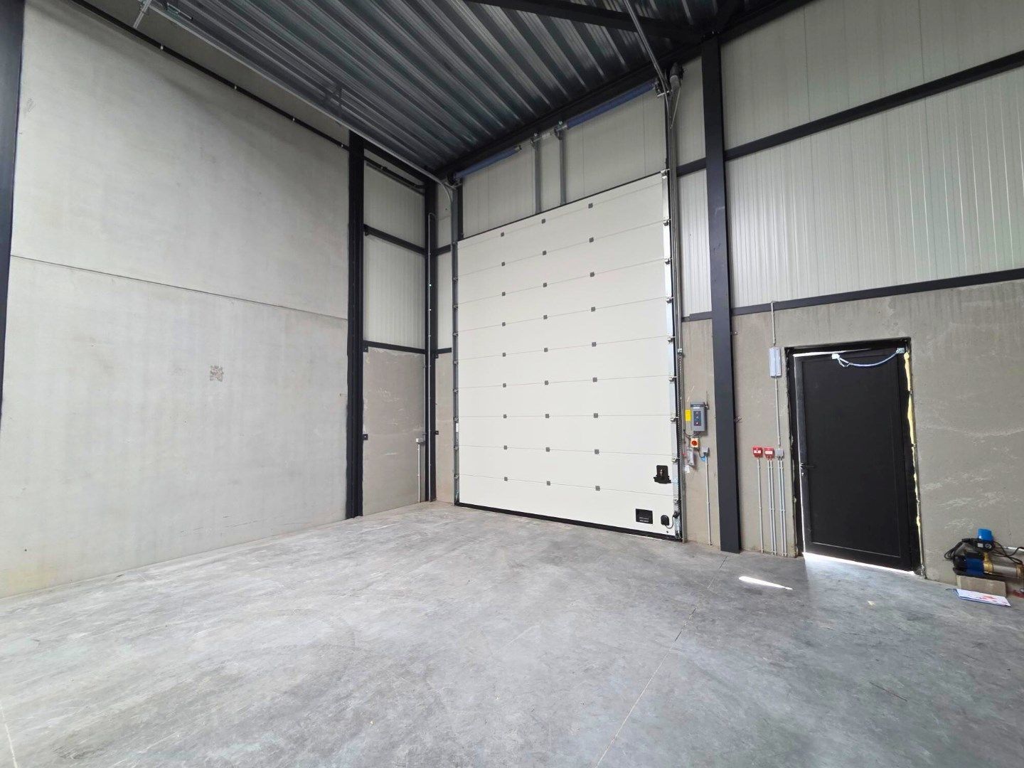 Nieuwbouw KMO unit van 172m² foto 4