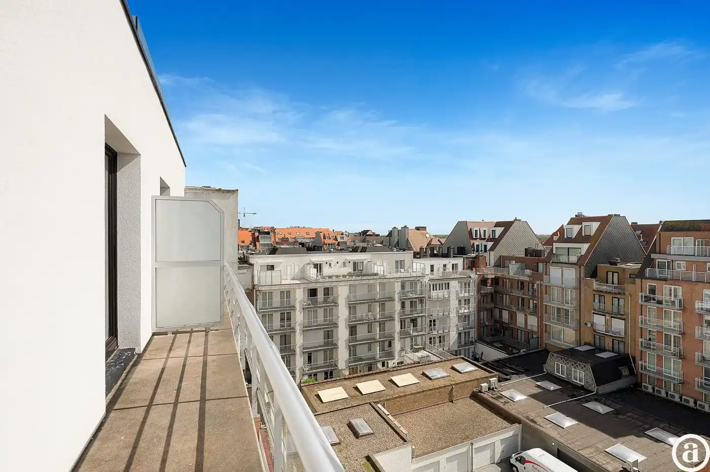 Prachtig gerenoveerd appartement met frontaal zeezicht, tussen het Lichttorenplein en het Albertple foto 20