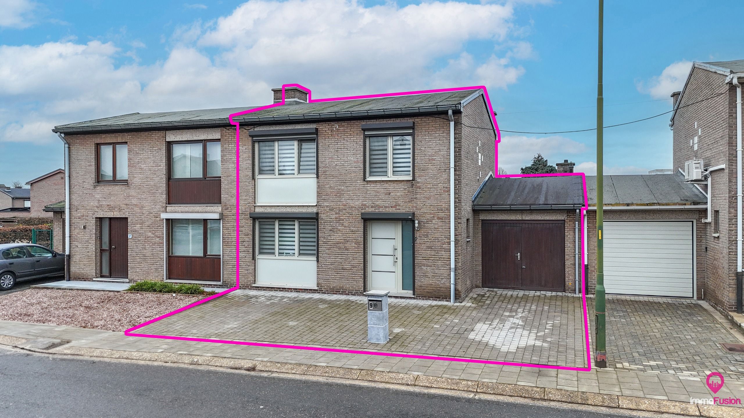 Mooie woning met moderne afwerking en gezellige veranda! foto {{pictureIndex}}