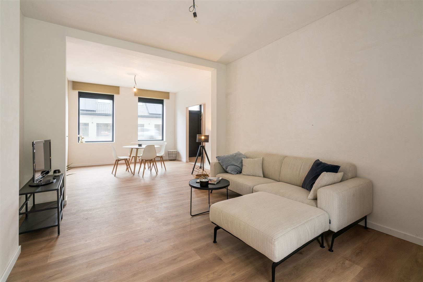Huis foto {{pictureIndex}}
