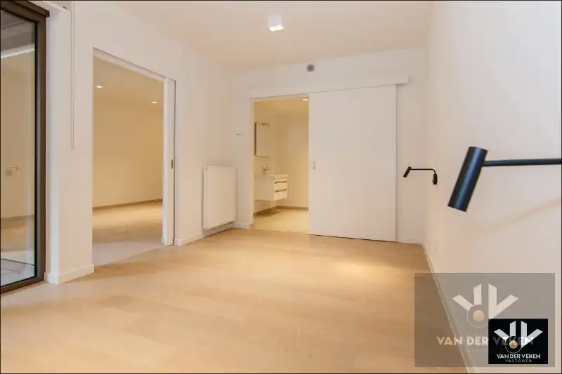 RECENT 2-SLPK SERVICEFLAT IN HET HART VAN HASSELT MET GUNSTIG RENDEMENT foto 8