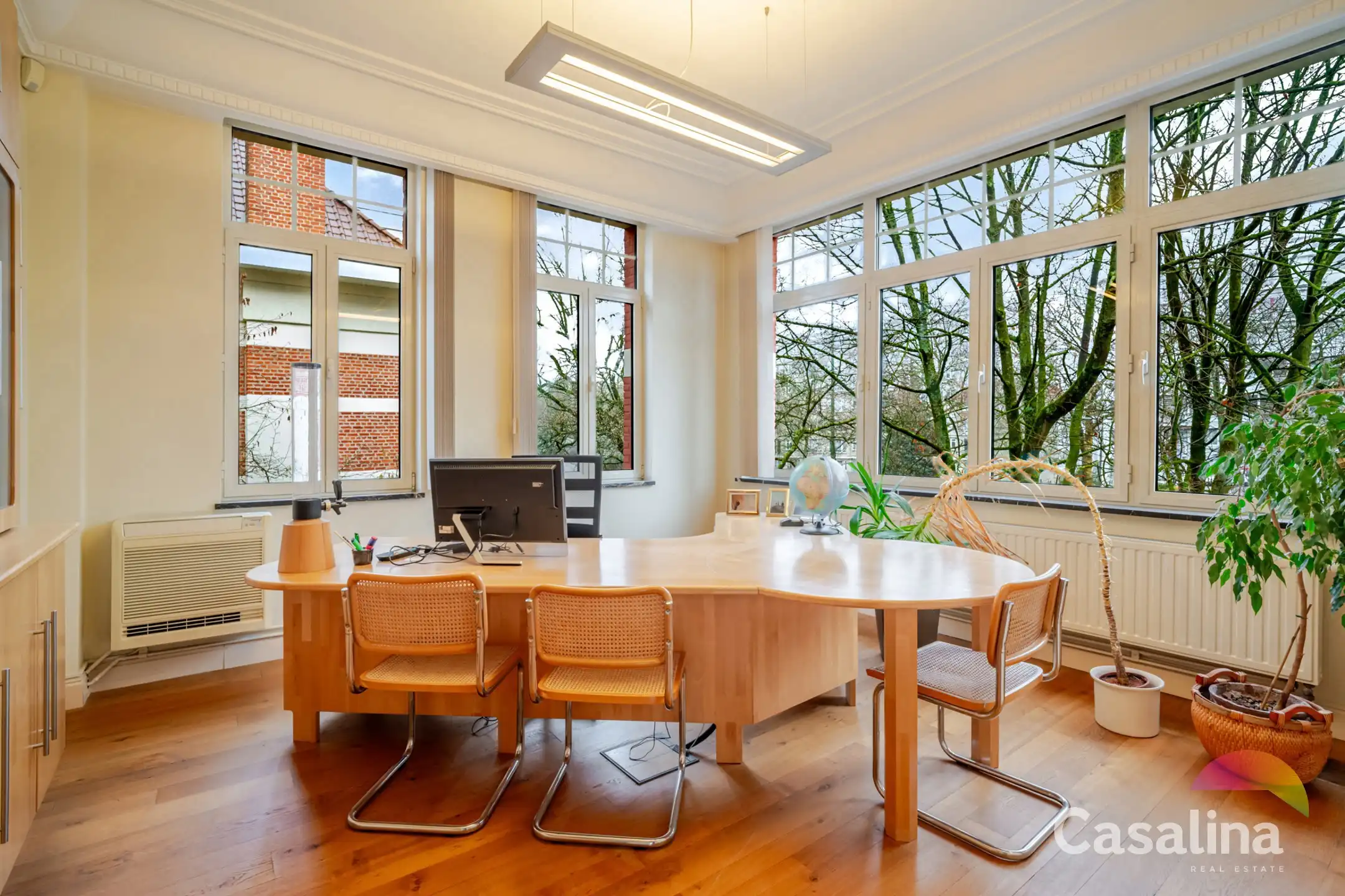 Kantoorgebouw met appartement & parkeerplaatsen  ±535m² foto 5