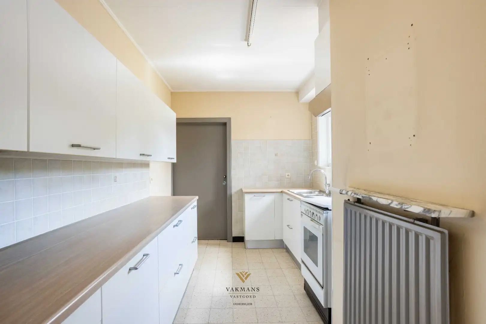 Gelijkvloerse woning met 3 slaapkamers, oprit en garage foto 13