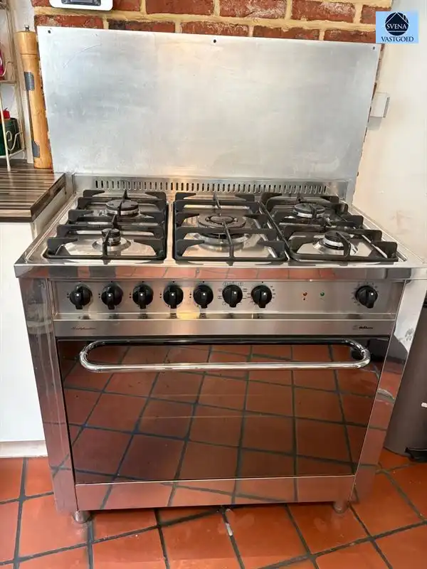 KARAKTERVOLLE GERENOVEERDE WONING MET 4 SLAAPKAMERS foto 7