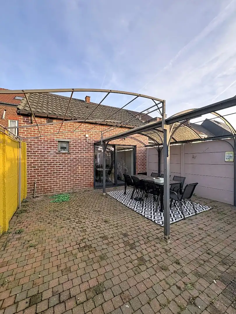 Volledig gerenoveerde,  centraal gelegen rijwoning in Tienen met tuin, terras en 3 slaapkamers foto 19