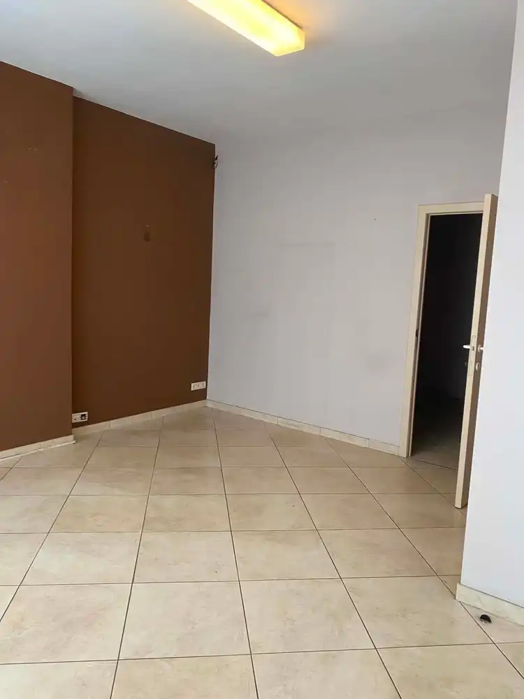 Centraal gelegen woning met tuin en ruime inrichtbare zolder foto 2
