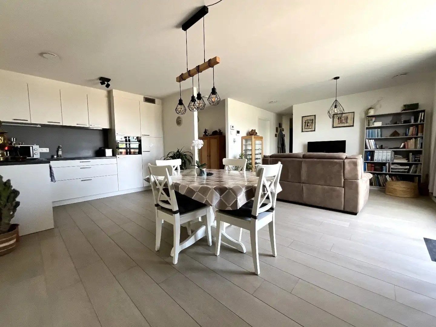 Hedendaags 2 slpk app met riant terras foto 4