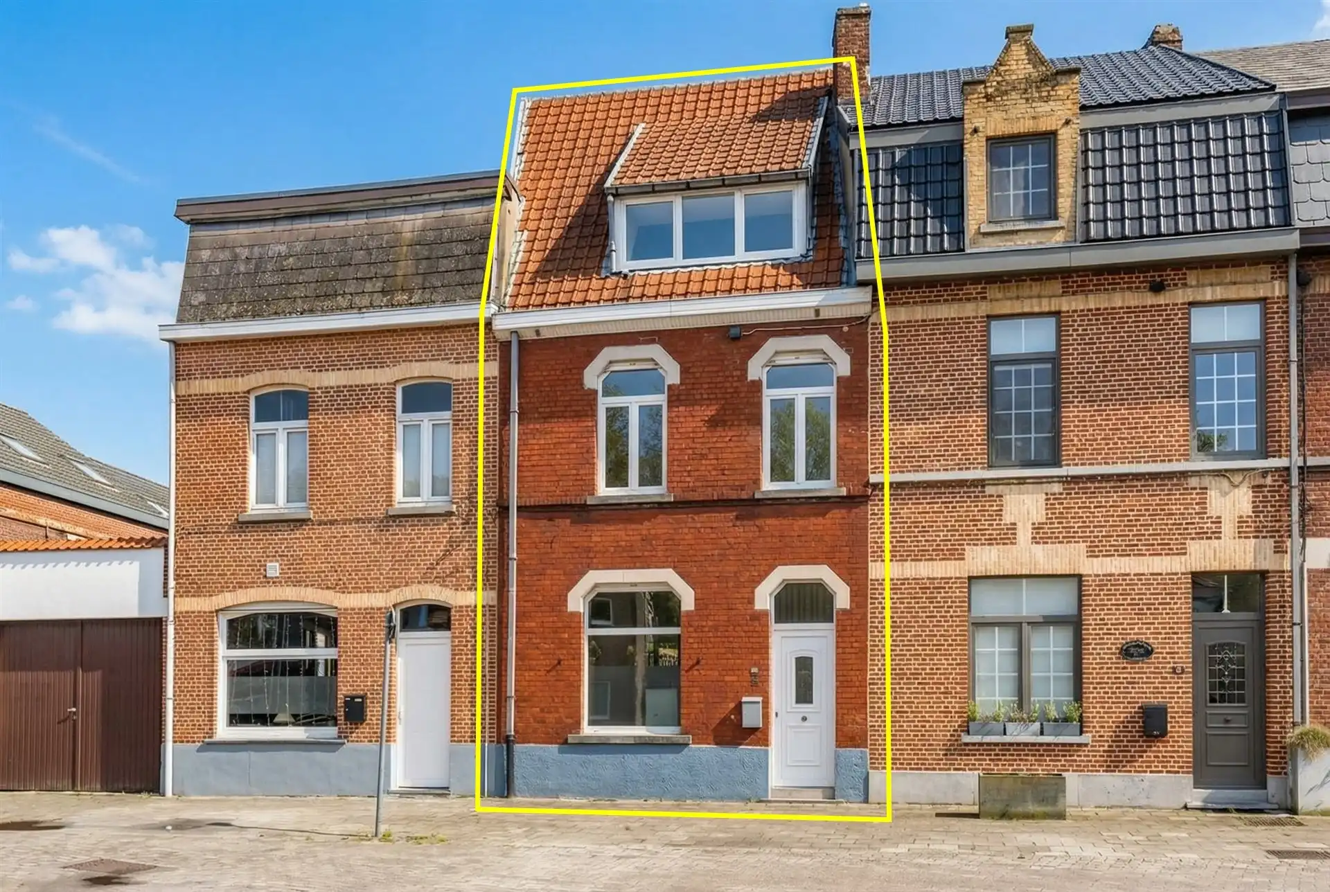 Instapklare woning met 2 slks en tuin foto {{pictureIndex}}