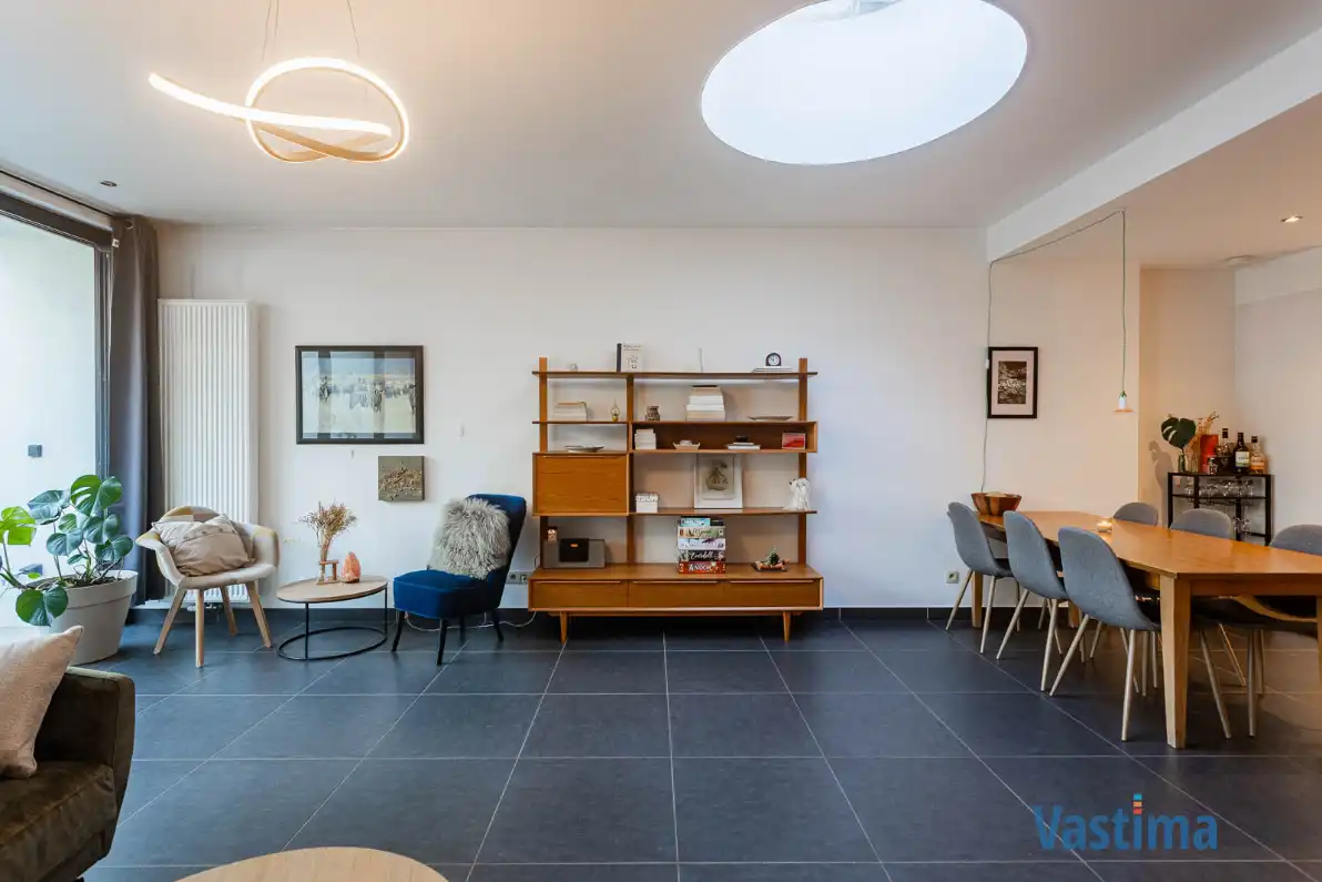 Instapklare, lichtrijke én gerenoveerde gezinswoning foto 10