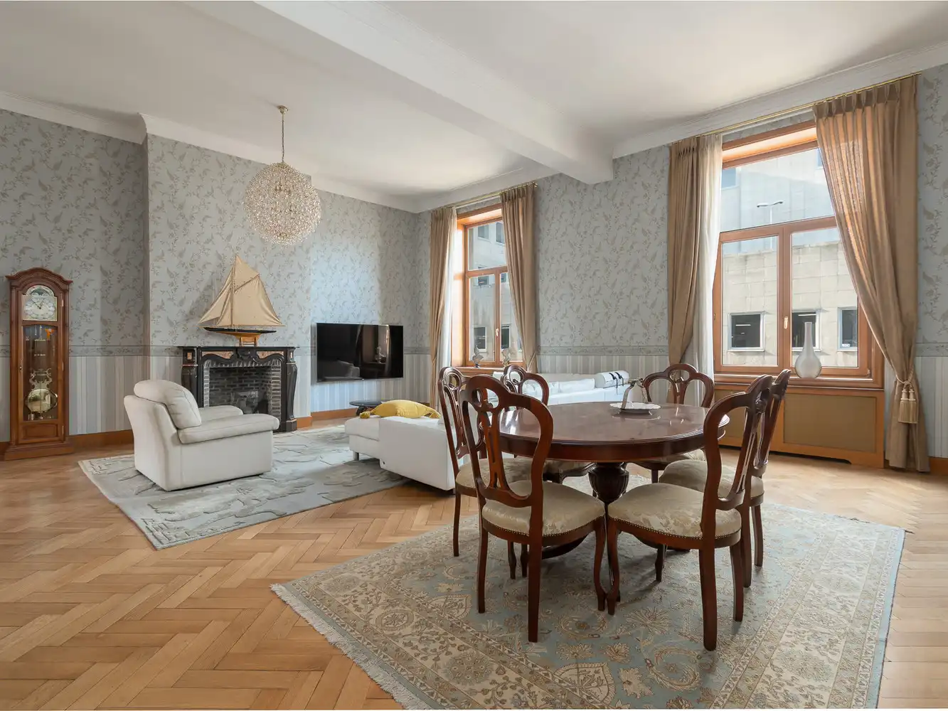 Riant appartement (220m²) met fantastische originele elementen in Residence Maritime met giga terras (35m²) en optionele parking op toplocatie aan de Meir/Handelsbeurs in hartje Antwerpen foto 17
