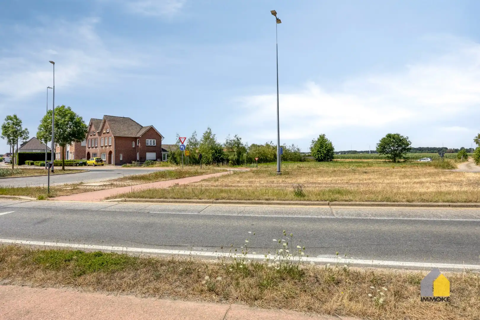 Karaktervolle, halfvrijstaande woning op 7a 31ca met aangrenzend weiland 16a 50ca. foto 39