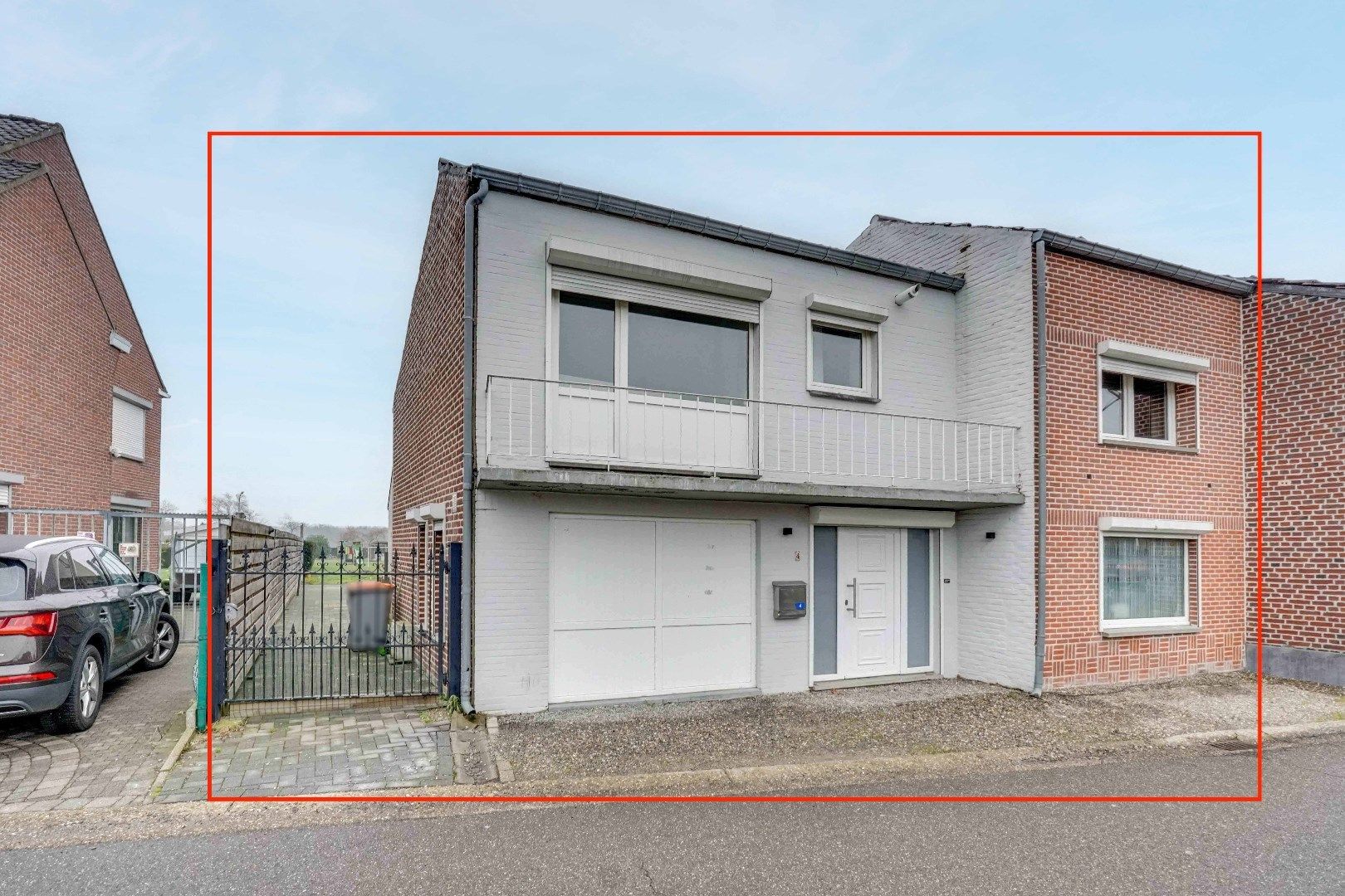 INSTAPKLARE GEZINSWONING OP EEN RUIM PERCEEL VAN 9A 72CA TE LANAKEN !  foto 2
