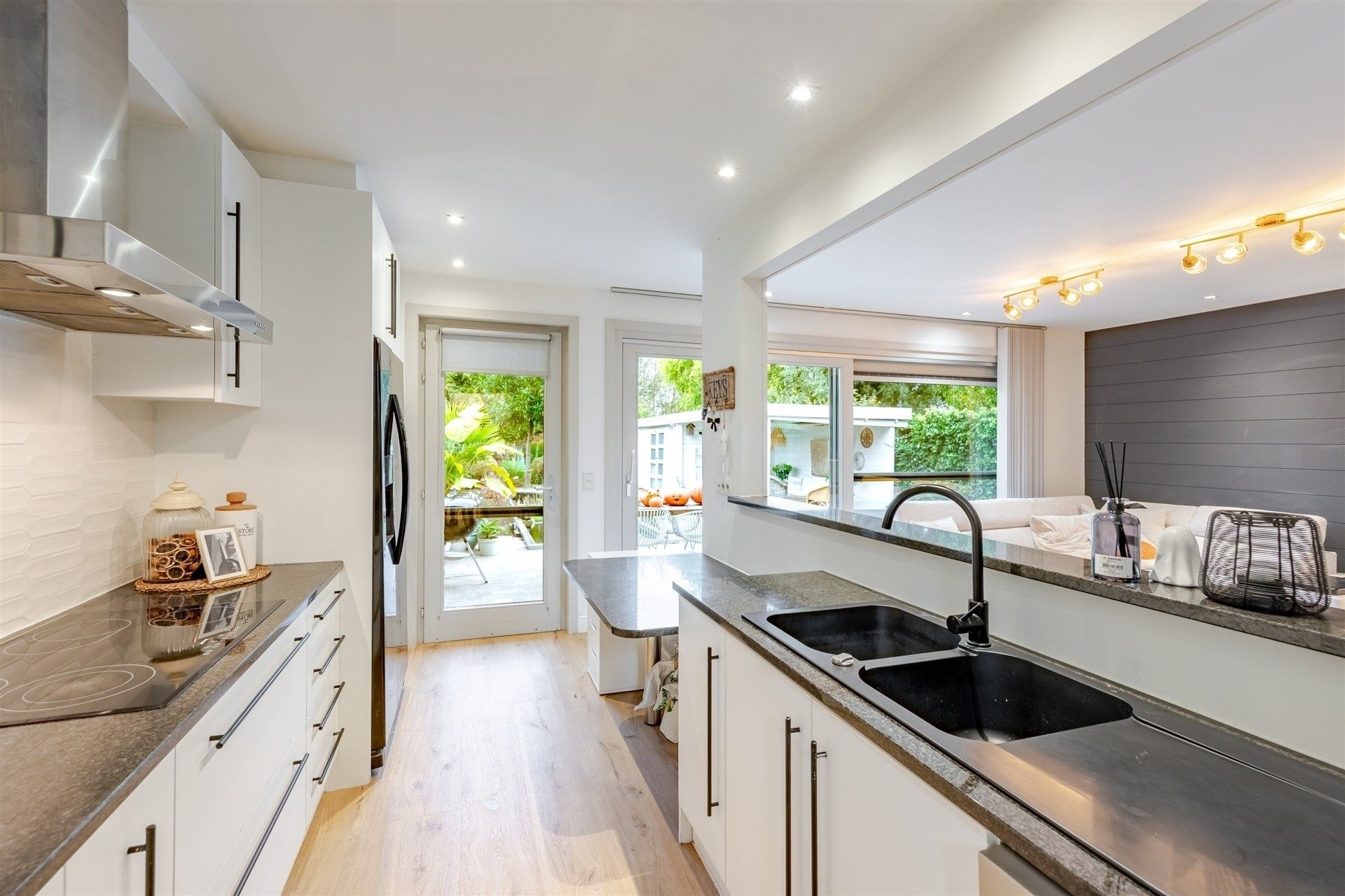 Super gezellige en instapklare woning met mooie tuin in Wichelen foto 11