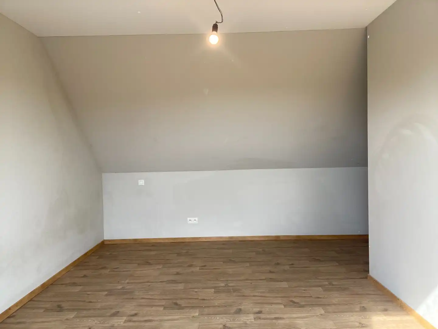 Verzorgd duplex appartement met 3 slaapkamers en autostaanplaats foto 5