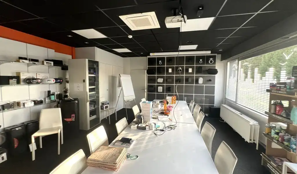 Bedrijfsgebouw met uitbreidingsmogelijkheden te koop in Ronse foto 18