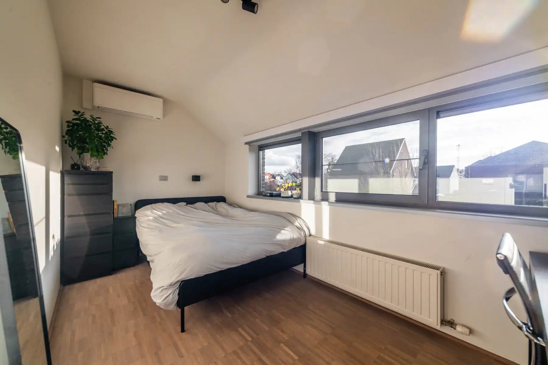 Hedendaagse, instapklare woning met alle comfort.  foto 10