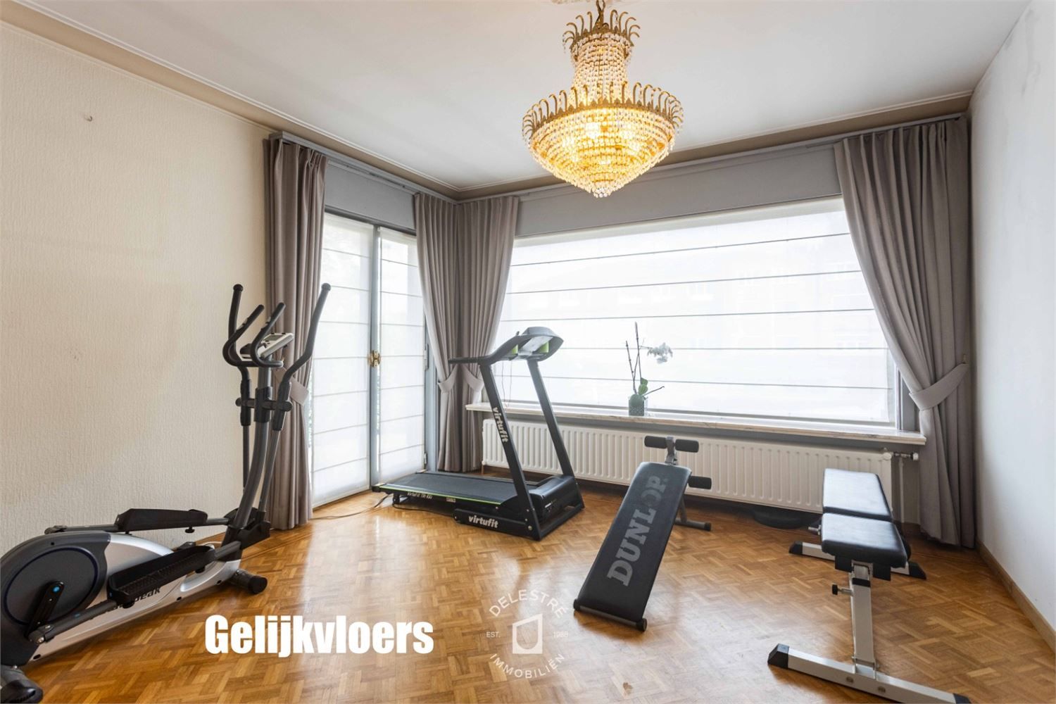 GERENOVEERDE WONING MET 6 SLPK. EN TUIN foto 17