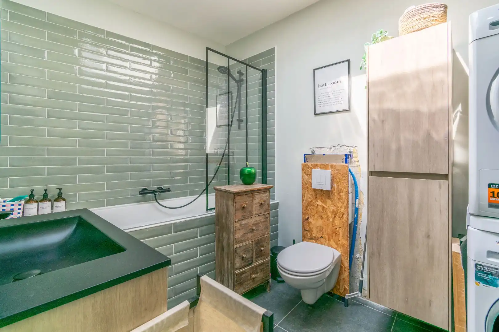GERENOVEERDE WONING MET 2 SLP + BUREAU & TUIN! foto 8