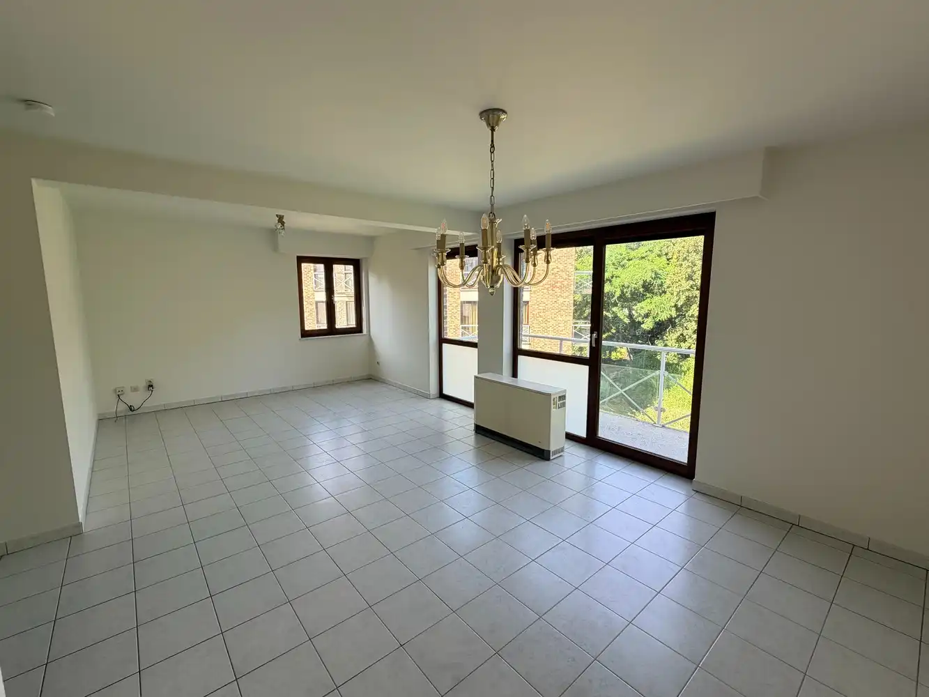 Instapklaar en rustig gelegen appartement met garagebox foto 2