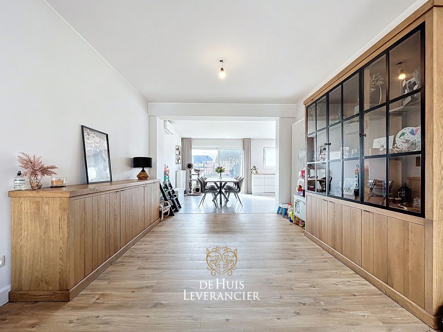 Instapklaar pareltje in Kontich Kazerne te koop, rustig gelegen bel-etage mét tuin foto 8