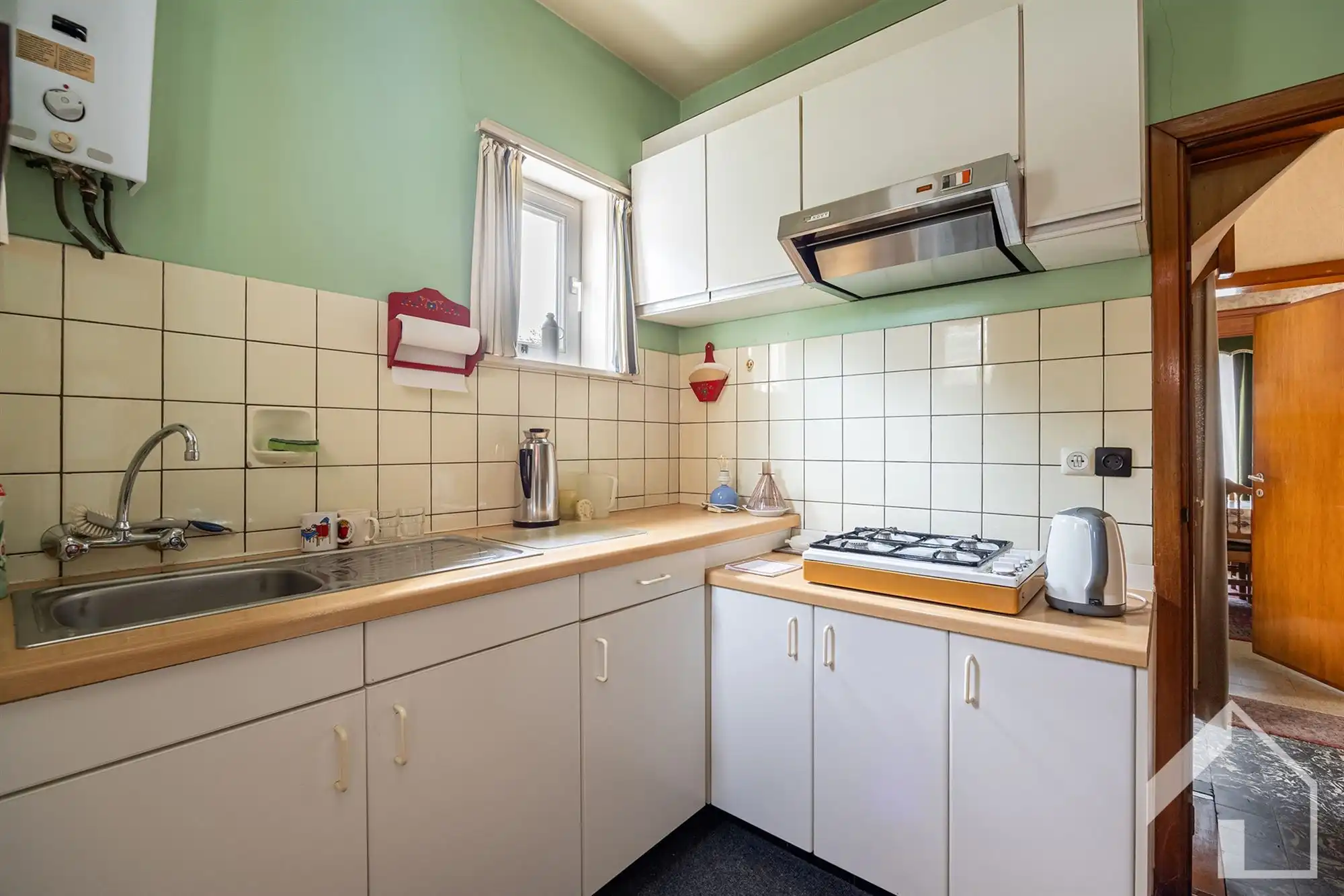 Te renoveren woning op toplocatie foto 6