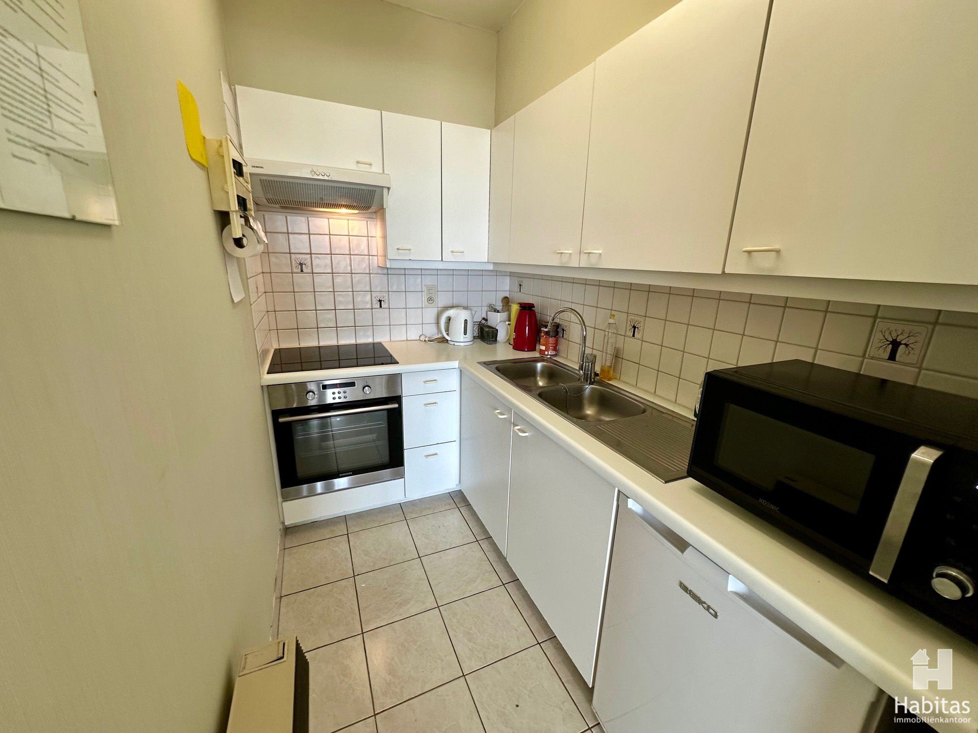  2-slaapkamerappartement met prachtig frontaal zeezicht foto 5