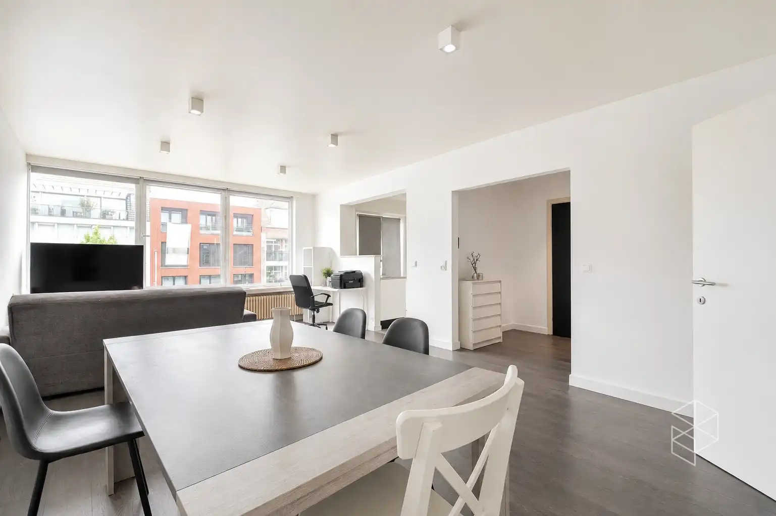 Ruim 2 slpk appartement op wandelafstand van 't Zand en de Vesten. foto 2