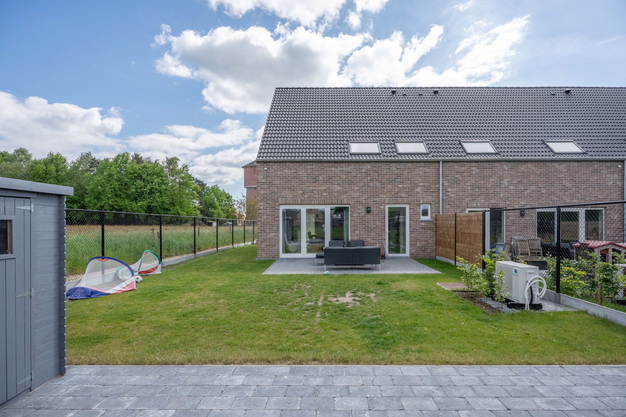 Energiezuinige nieuwbouwwoning met 4 slpk en privé tuin. foto 22