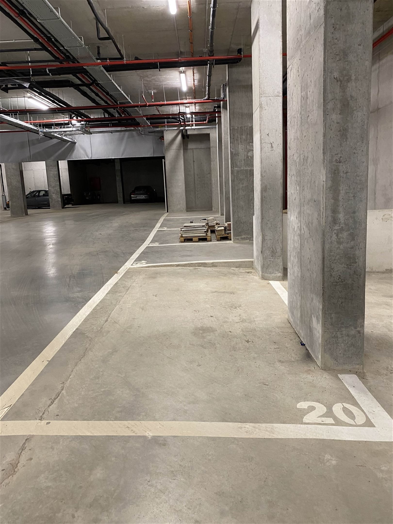 6 autostaanplaatsen aan het Eilandje foto 9