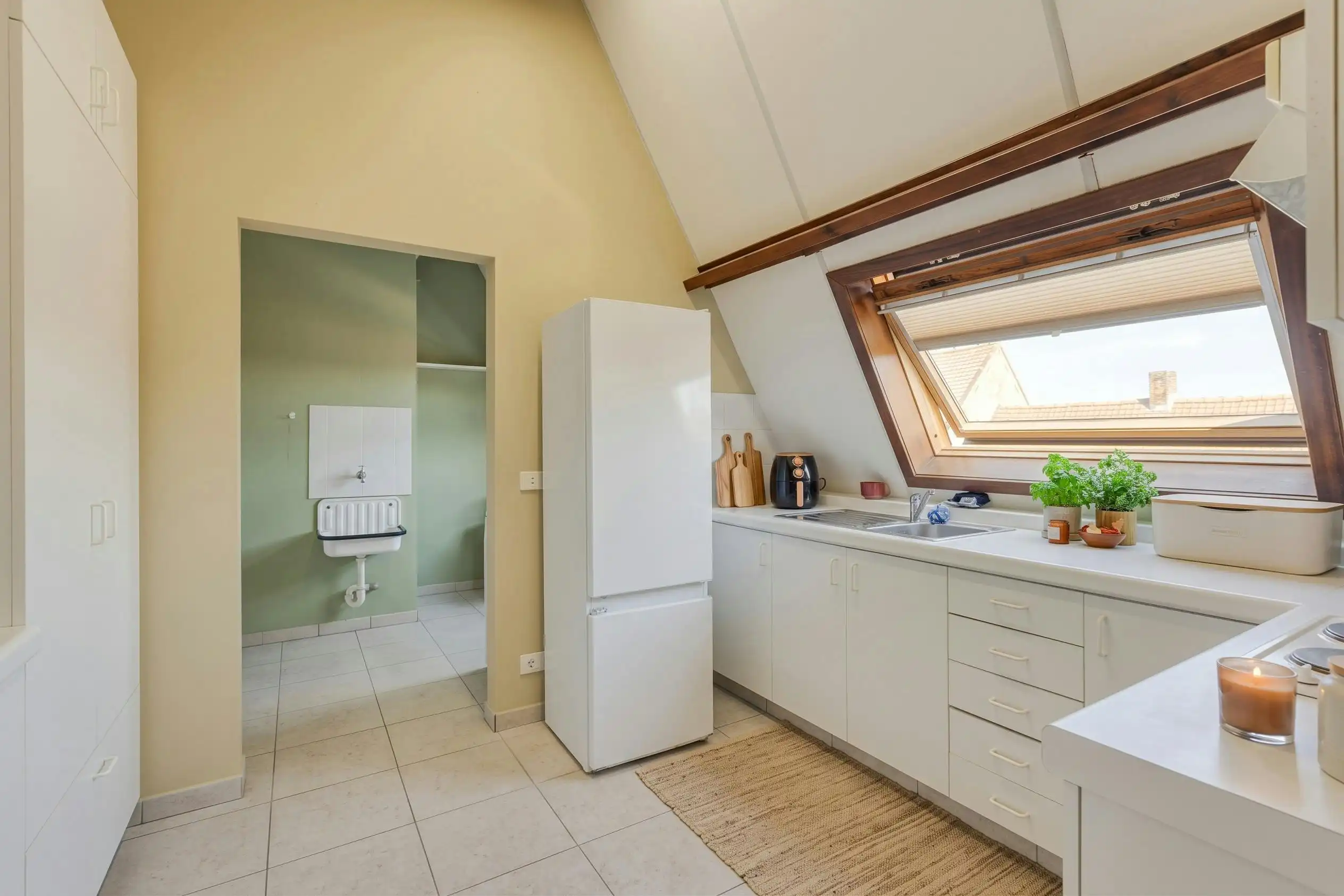 Dakappartement met grote garage te koop in Lichtervelde foto 4