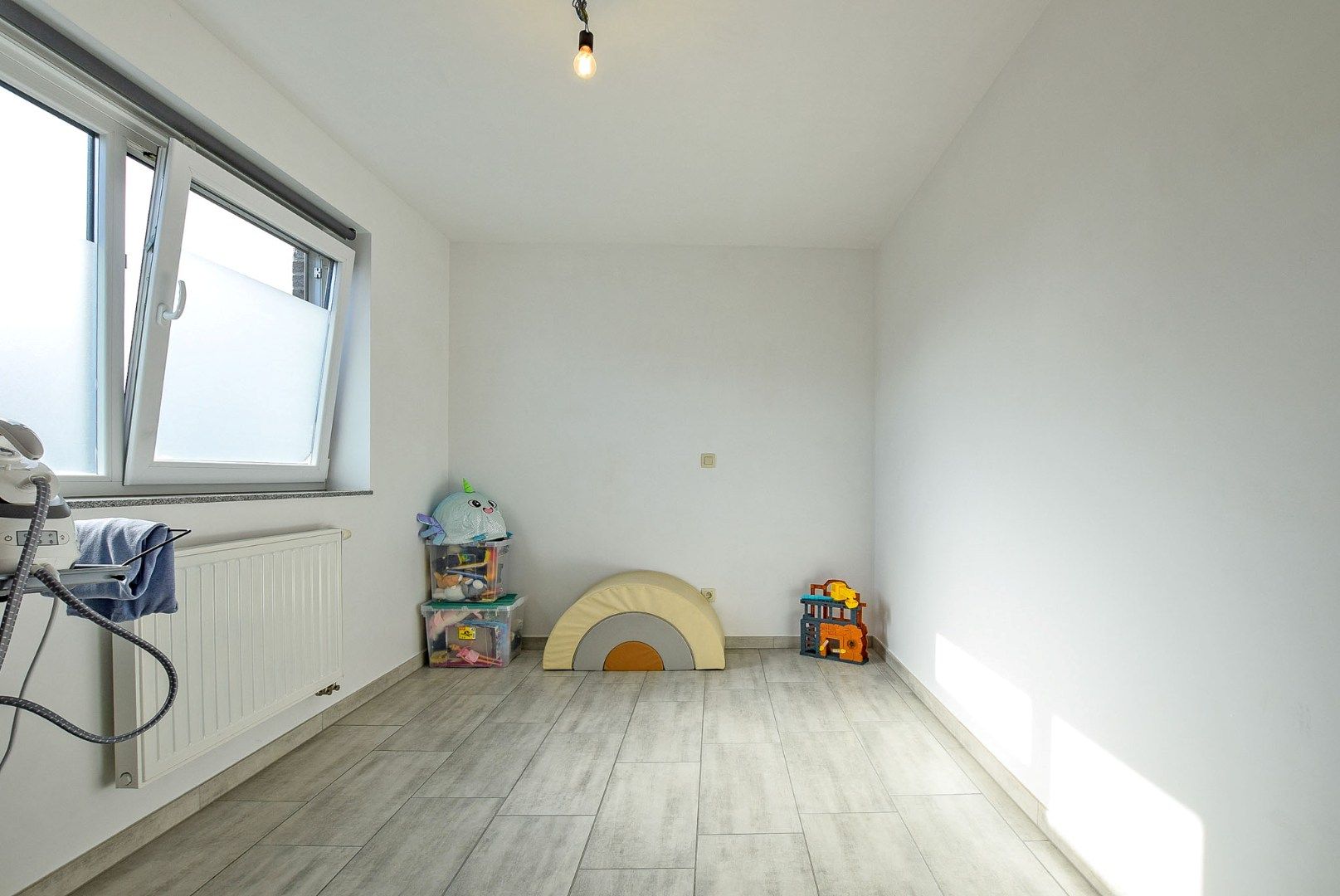 Recente energiezuinige woning (bouwjaar 2017) met 3 slaapkamers te Diksmuide.  foto 22