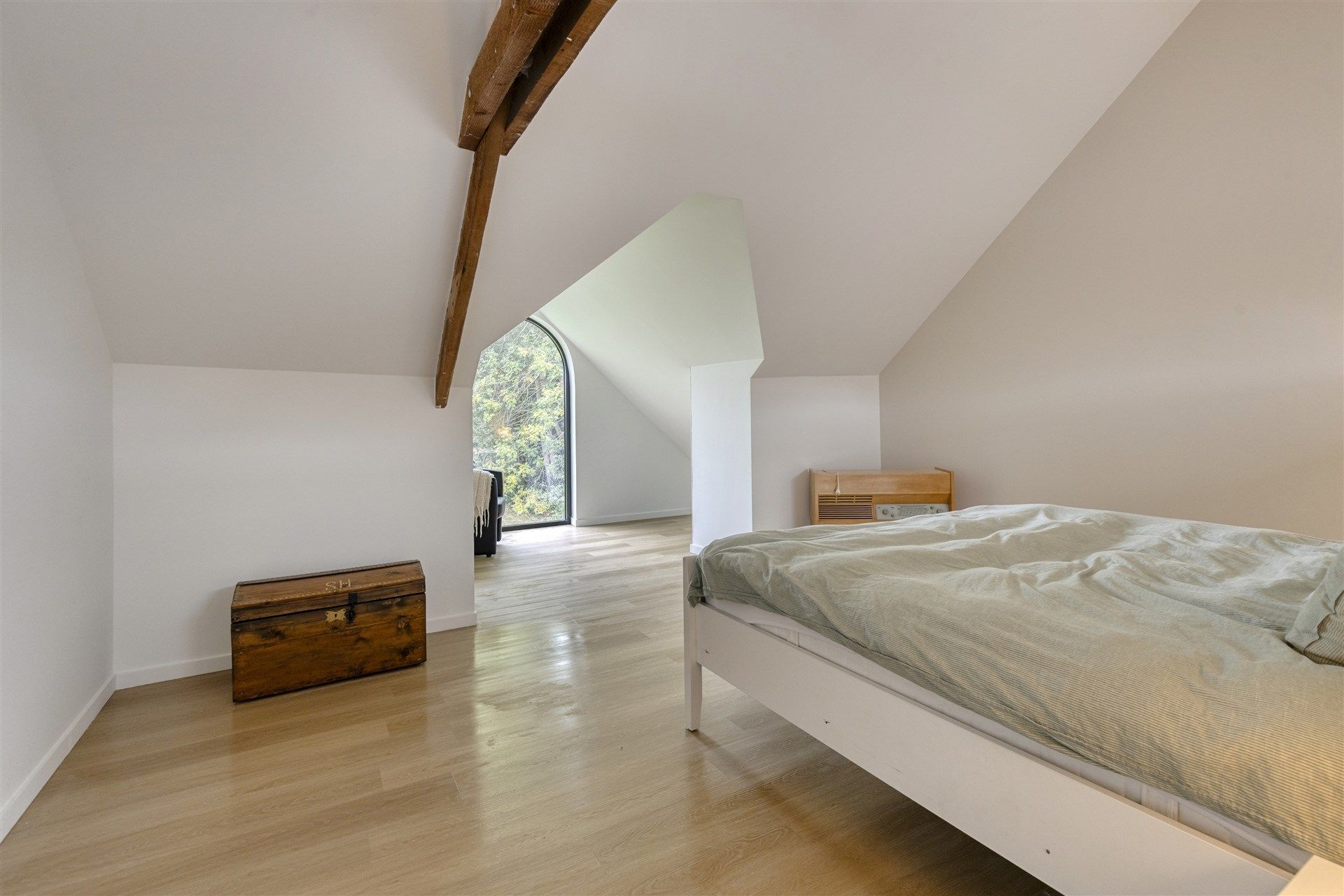 Luxueuze woning met riante tuin te Sint-Lievens-Houtem foto 13
