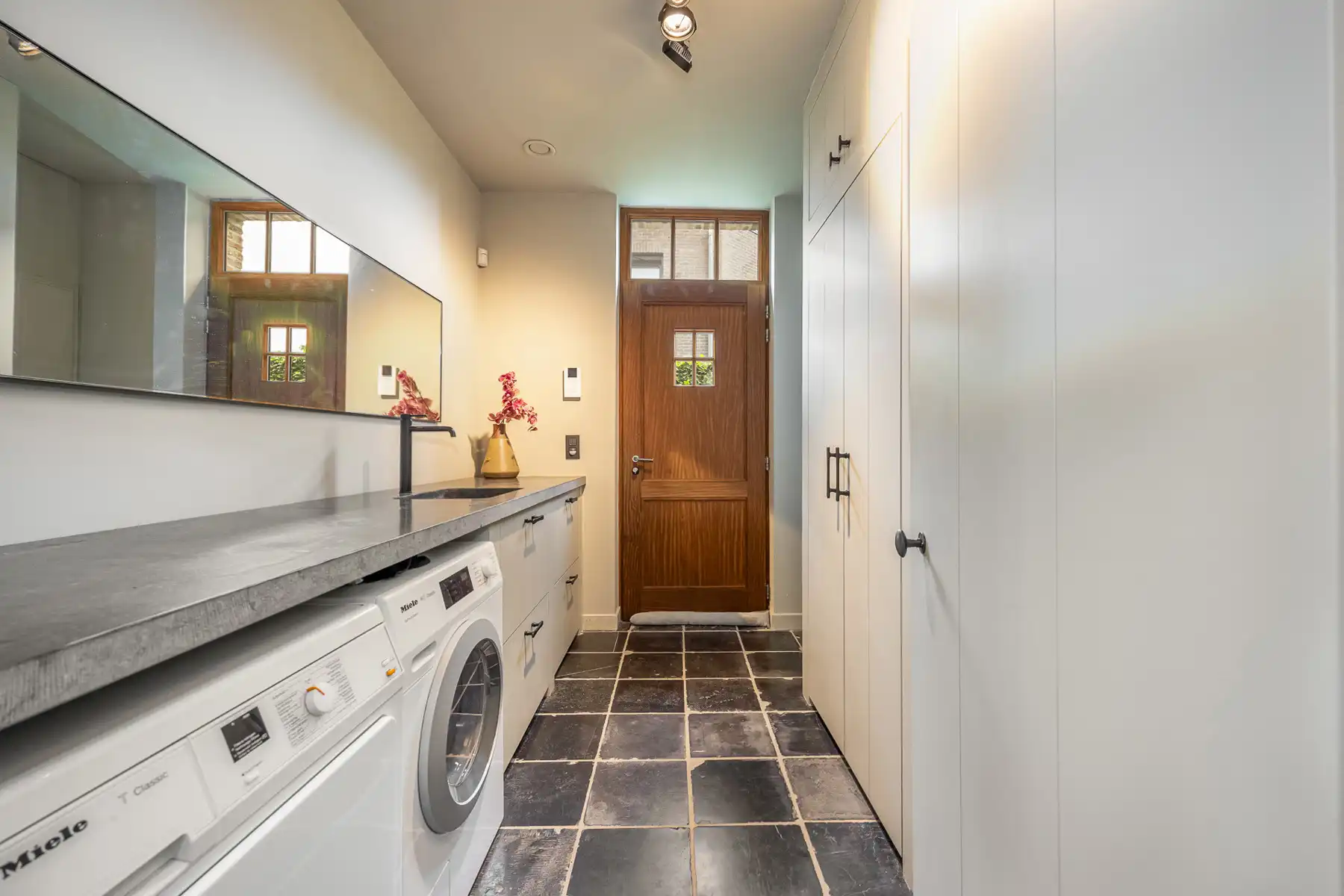 LUXUEUS LANDELIJK WONEN OP TOPNIVEAU foto 15