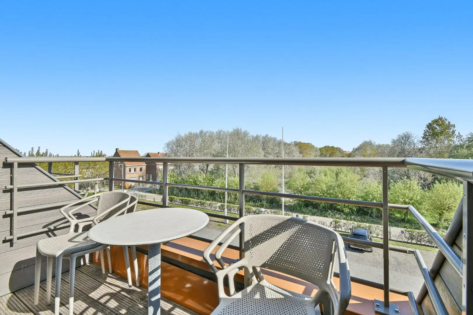 Vernieuwd gemeubeld vakantieappartement foto 7
