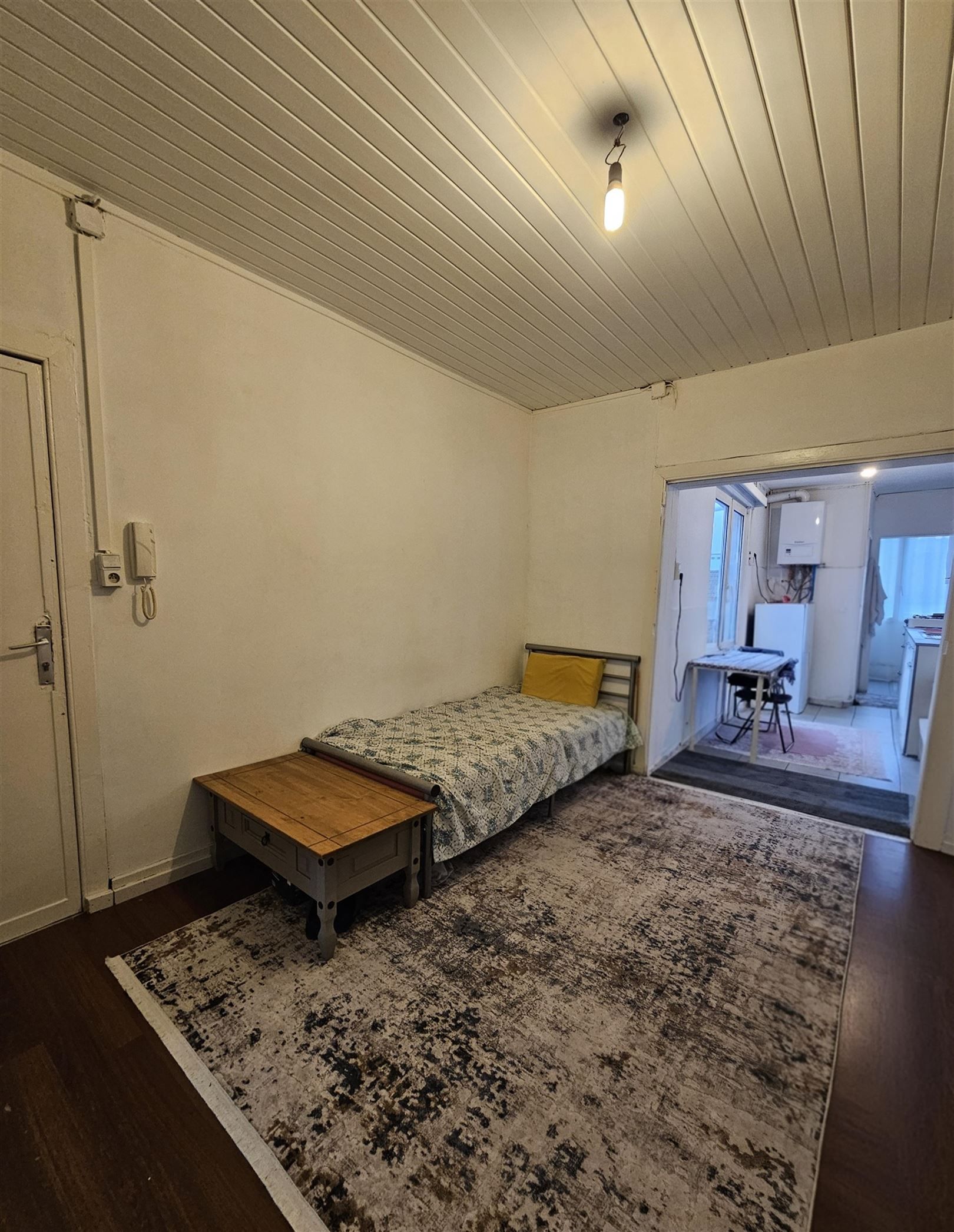 Woning ingedeeld in 3 appartementen foto 9