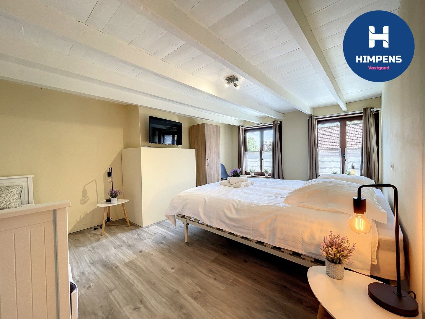 Instapklare woning te koop in het charmante Steenkerke! foto 19