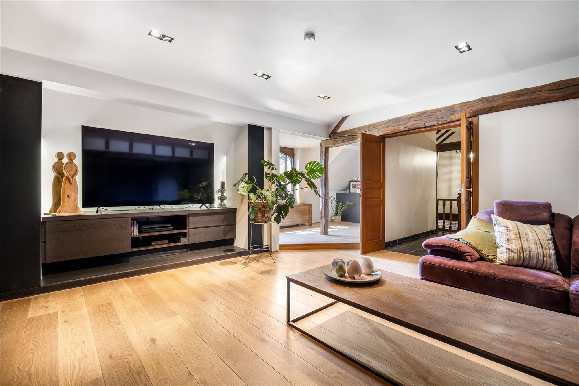 UNIEKE EIGENDOM MET 24 PAARDENSTALLEN EN BINNENPISTE OP CA 10 HECTARE TE PAAL-BERINGEN foto 35