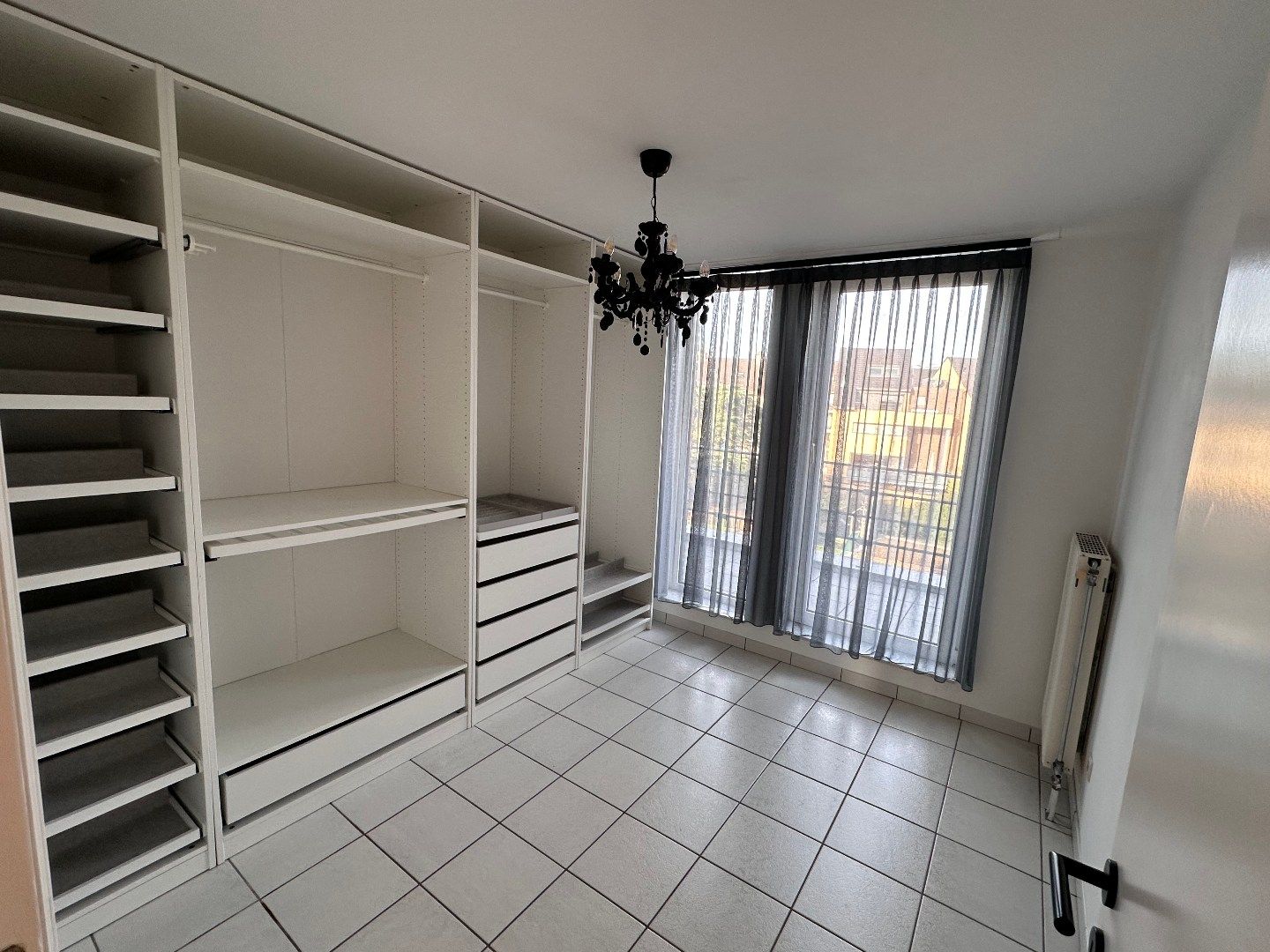 Prachtig dakappartement van 125m² met 2 slaapkamers, een dressing en een autostandplaats in het centrum van Lanaken!  foto 15