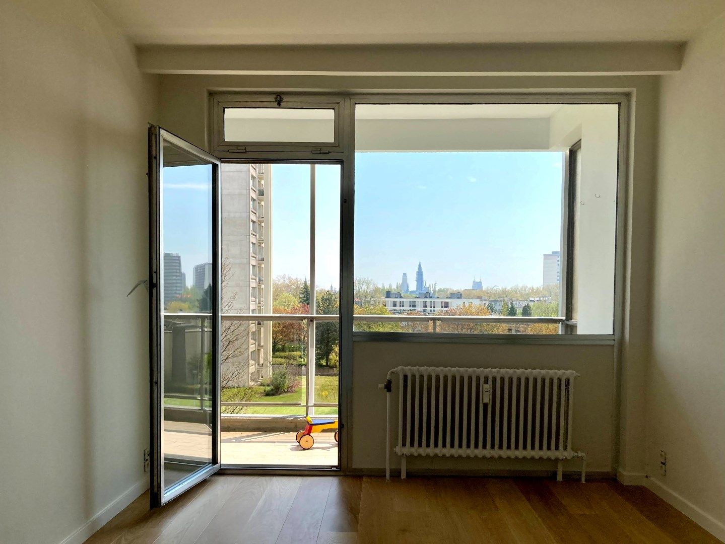 Ruim appartement met terras foto 12