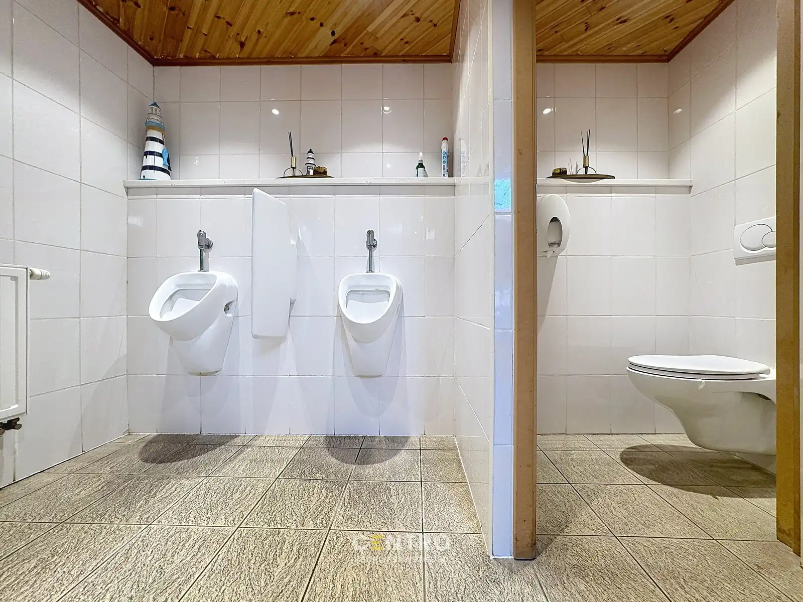 Unieke horecazaak te koop mét woongelegenheid (3 slpkms) en buitenterras in het toeristische hart van Brugge! foto 10