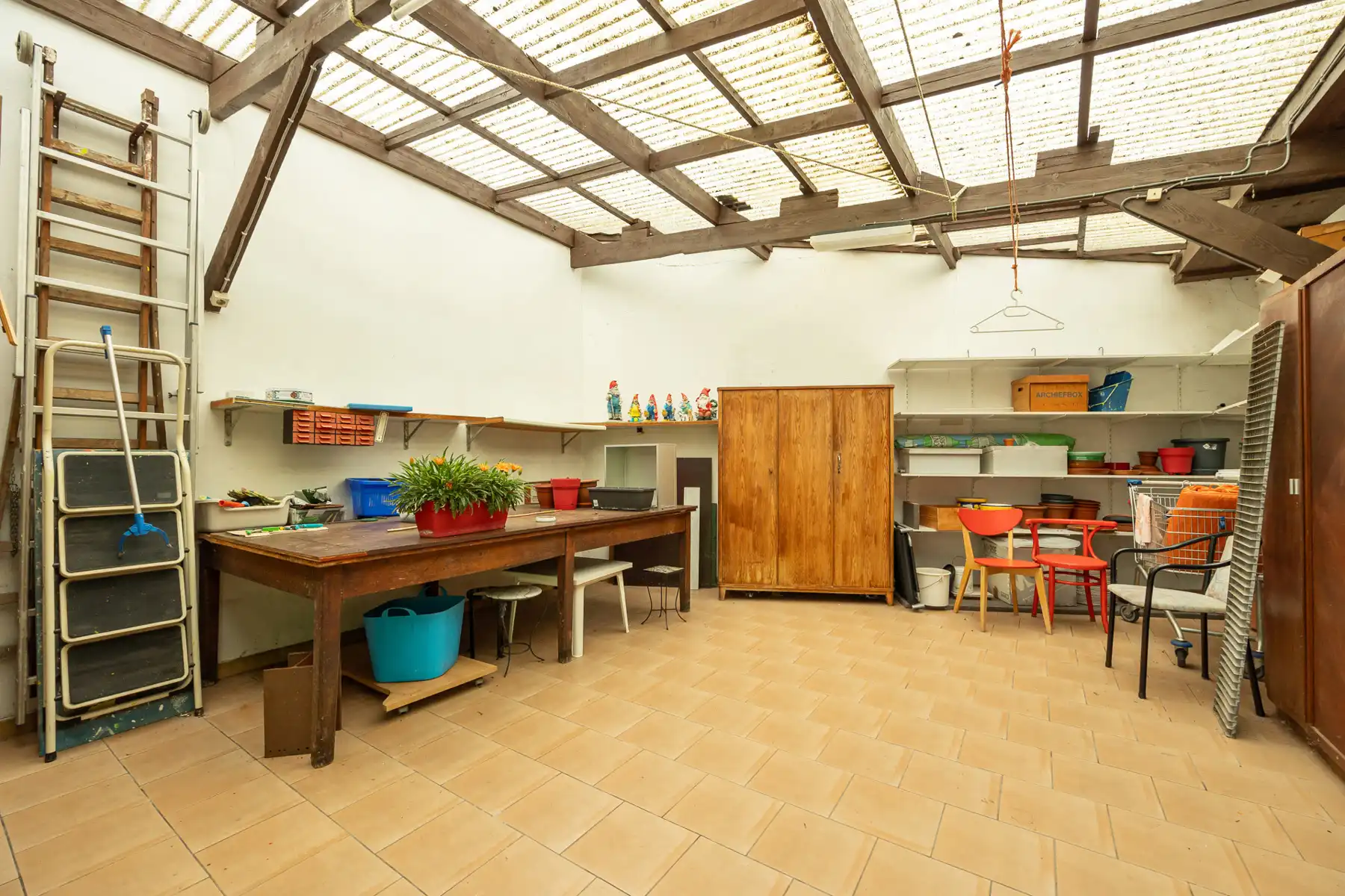 Huis met veel potentieel foto 13